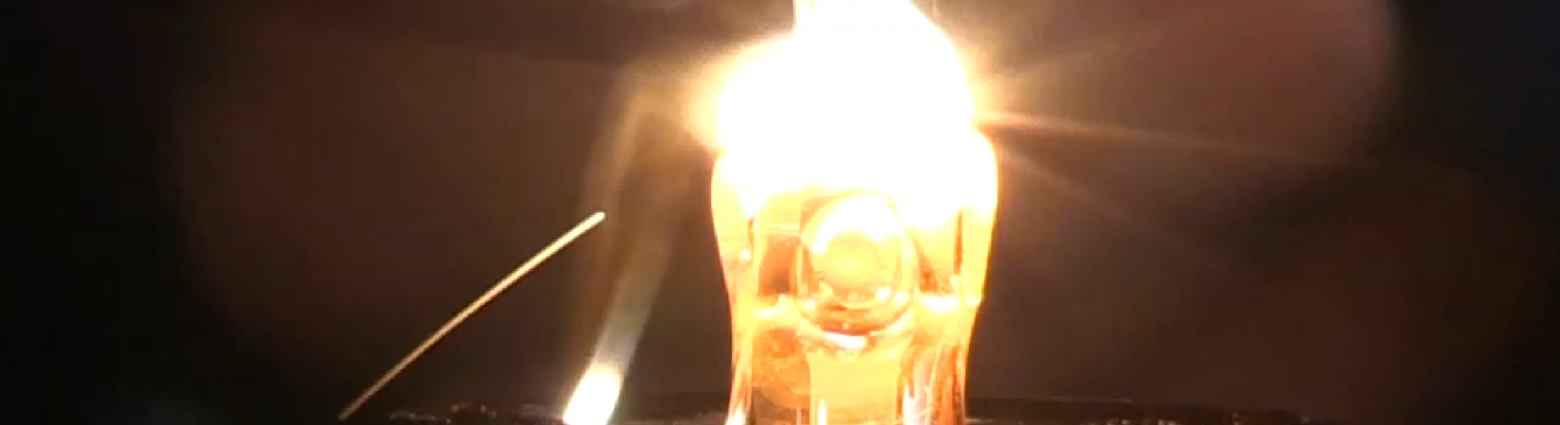 Flash Science A Glass Conductor Little Shop of Physics CSU